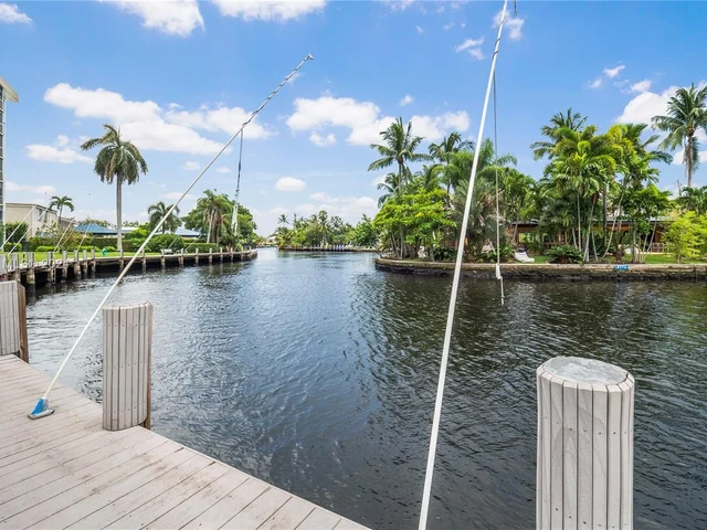 2970 NE 16th Ave # 209, Oakland Park FL 33334