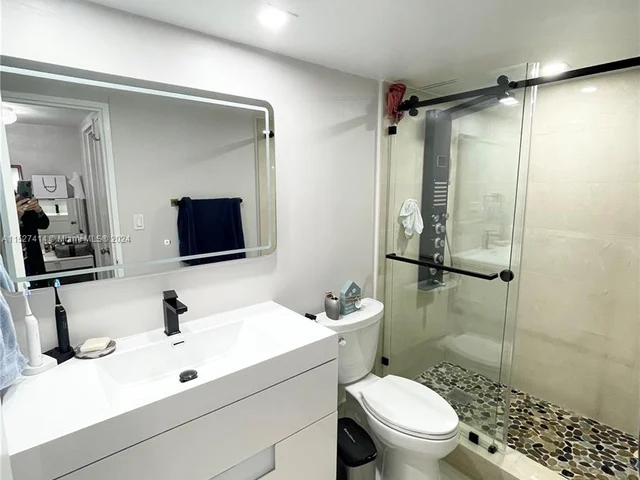 5600 Collins Ave # 16P, Miami Beach FL 33140