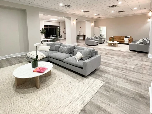 5600 Collins Ave # 16P, Miami Beach FL 33140