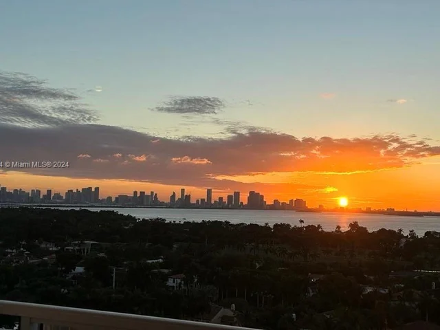 5600 Collins Ave # 16P, Miami Beach FL 33140