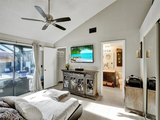 9975 Boca Gardens Trl # D, Boca Raton FL 33496