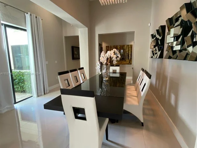 8260 NW 162nd St, Miami Lakes FL 33016