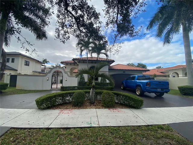 8260 NW 162nd St, Miami Lakes FL 33016