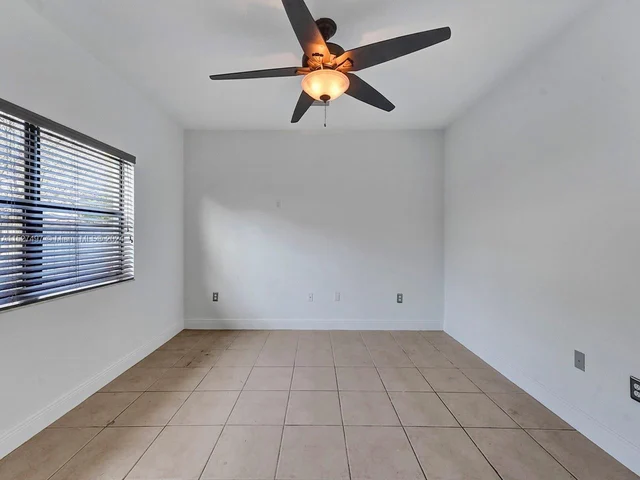 11609 SW 236th St, Homestead FL 33032