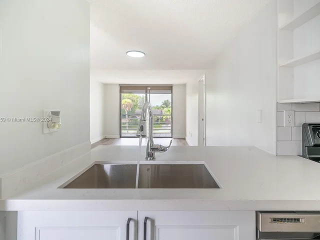 14180 SW 84th St # G, Miami FL 33183