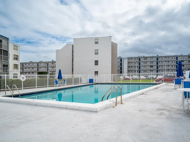 14180 SW 84th St # G, Miami FL 33183