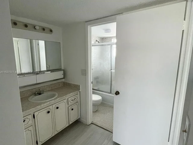 7561 NW 16th St # 2307, Plantation FL 33313