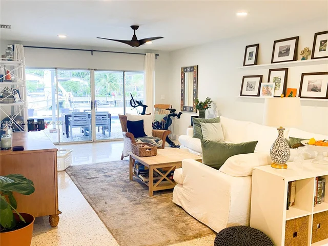 3485 N Meridian Ave, Miami Beach FL 33140