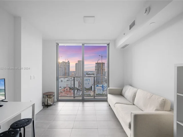 227 NE 2nd St # 2405, Miami FL 33132