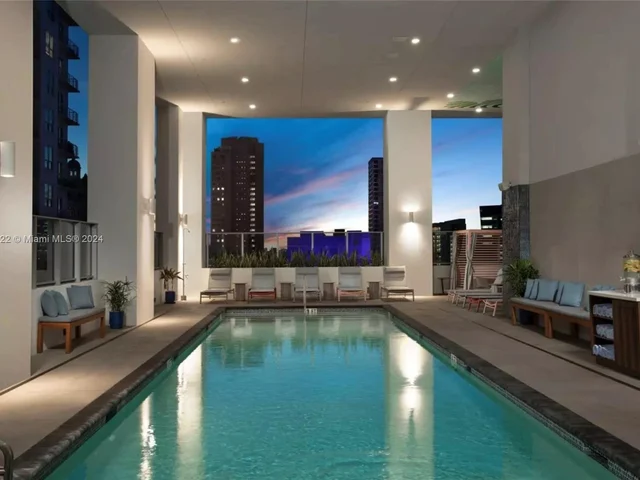 227 NE 2nd St # 2405, Miami FL 33132