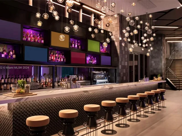 227 NE 2nd St # 2405, Miami FL 33132