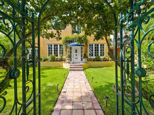 1340 Asturia Ave, Coral Gables FL 33134