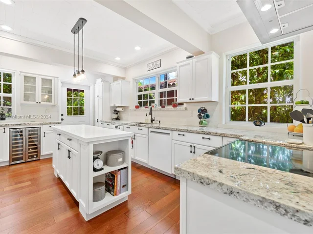 1340 Asturia Ave, Coral Gables FL 33134