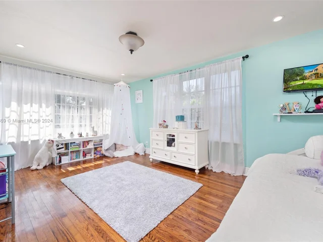 1340 Asturia Ave, Coral Gables FL 33134