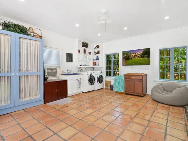 1340 Asturia Ave, Coral Gables FL 33134