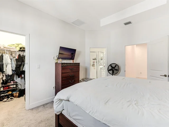 10835 SW 235th Ln, Homestead FL 33032