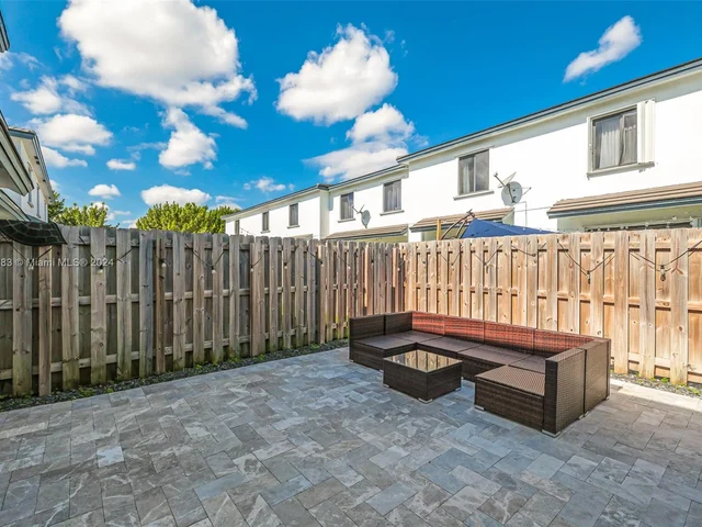 10835 SW 235th Ln, Homestead FL 33032