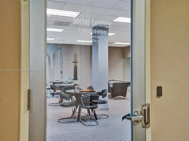 19380 Collins Ave # 214, Sunny Isles Beach FL 33160