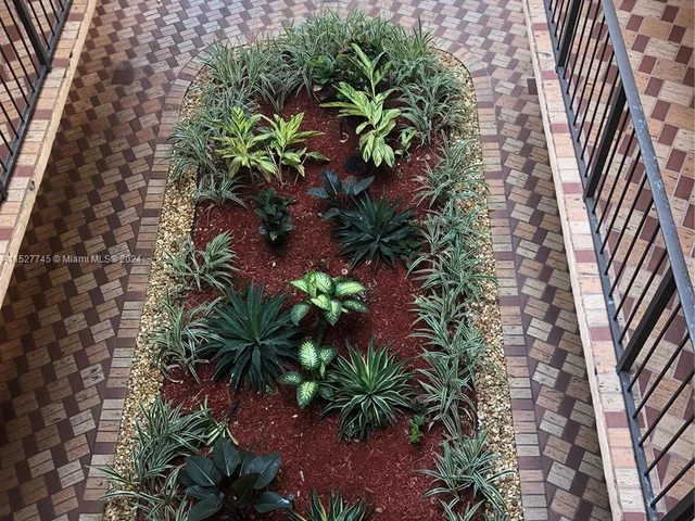 8400 SW 133rd Ave Rd # 324, Miami FL 33183