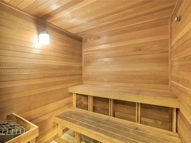 2401 NE 65th St # 601, Fort Lauderdale FL 33308