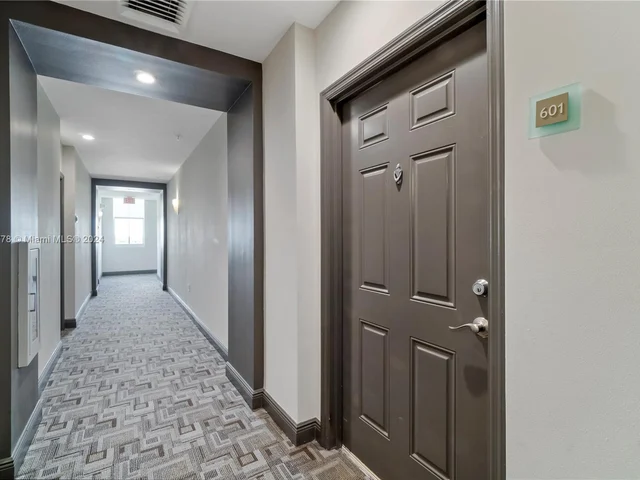 2401 NE 65th St # 601, Fort Lauderdale FL 33308