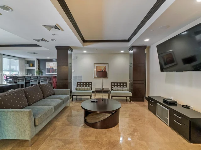 2401 NE 65th St # 601, Fort Lauderdale FL 33308