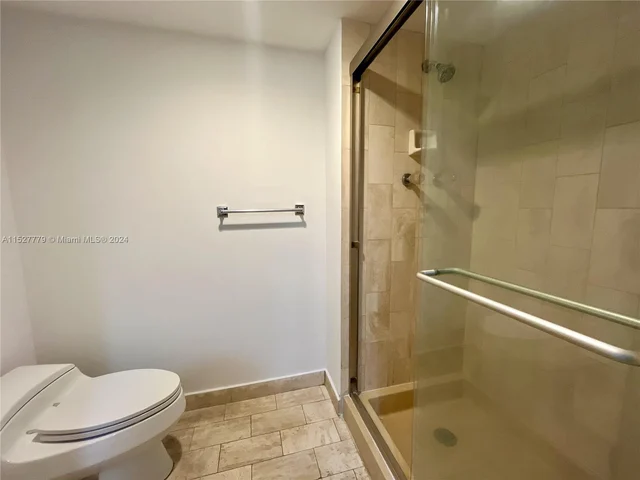 1717 N Bayshore Dr # 3242, Miami FL 33132