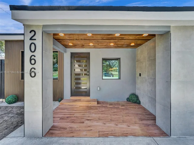 2066 NE 174th St, North Miami Beach FL 33162