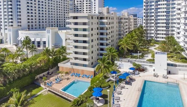 1621 Collins Ave # 405, Miami Beach FL 33139