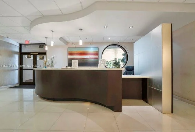 1621 Collins Ave # 405, Miami Beach FL 33139