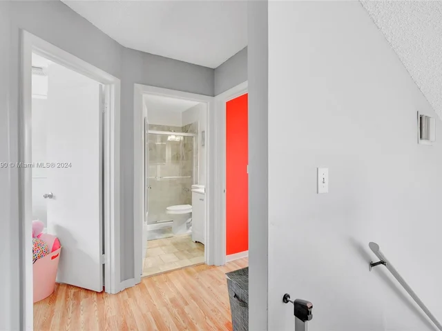 1269 NW 126th Ave, Sunrise FL 33323