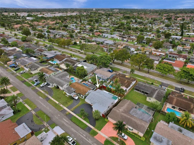 9511 NW 21st Mnr, Sunrise FL 33322