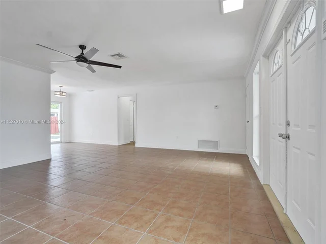 9511 NW 21st Mnr, Sunrise FL 33322