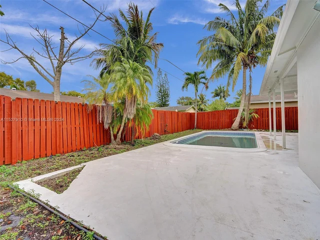 9511 NW 21st Mnr, Sunrise FL 33322