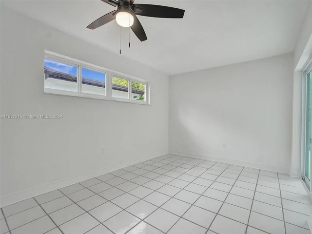 9511 NW 21st Mnr, Sunrise FL 33322