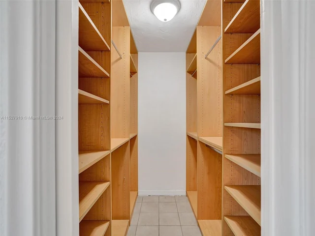 9511 NW 21st Mnr, Sunrise FL 33322