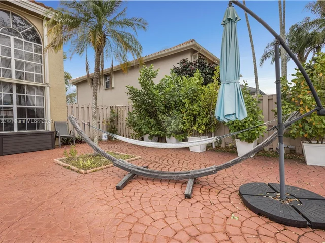 11080 Springfield Place, Cooper City FL 33026