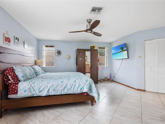 11080 Springfield Place, Cooper City FL 33026