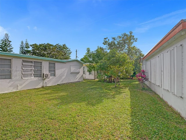 4340 NW 46th Ter, Lauderdale Lakes FL 33319