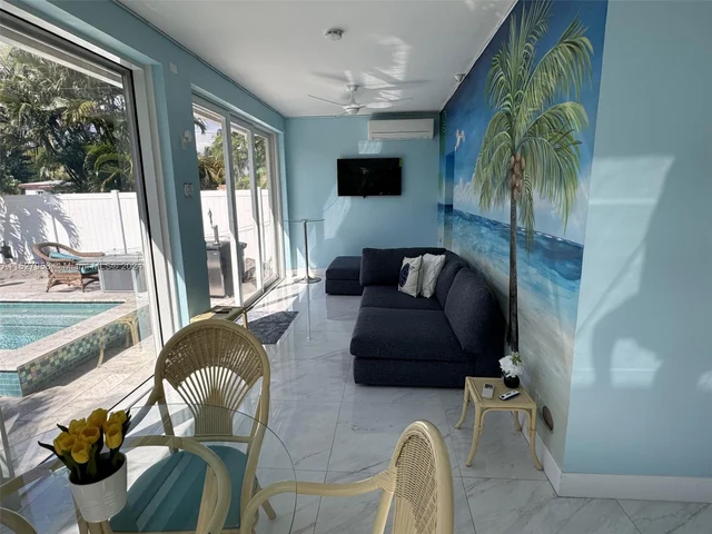 350 SW 2nd Ave # 350, Dania Beach FL 33004