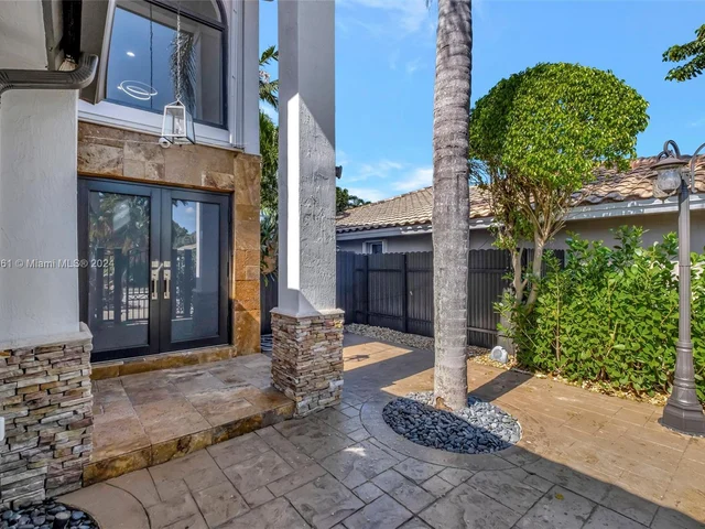 14272 SW 152nd Ct, Miami FL 33196