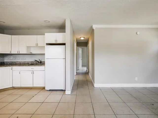 2841 NW 3rd St, Pompano Beach FL 33069