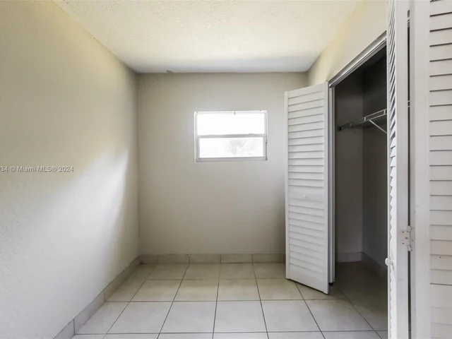 2841 NW 3rd St, Pompano Beach FL 33069