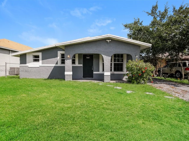 2841 NW 3rd St, Pompano Beach FL 33069