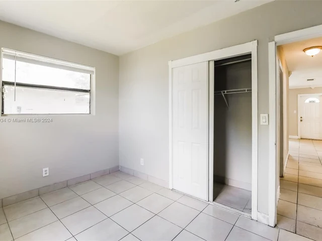 2841 NW 3rd St, Pompano Beach FL 33069