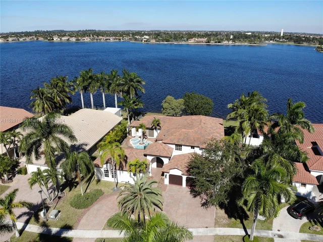 18601 SW 39th St, Miramar FL 33029