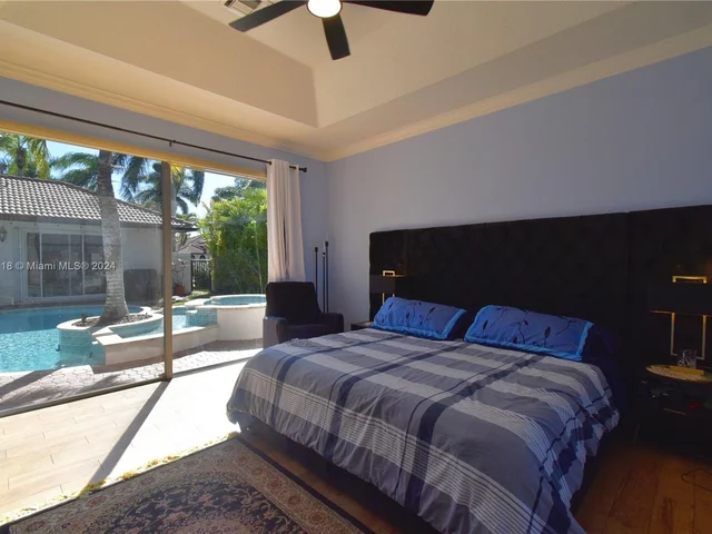 18601 SW 39th St, Miramar FL 33029