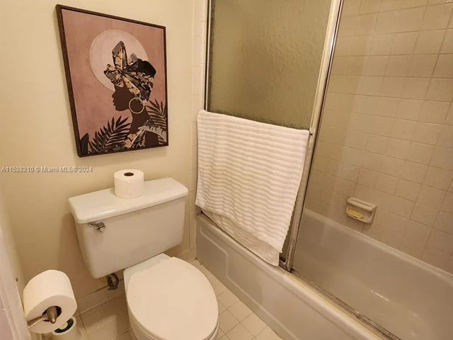 600 Three Islands Blvd # 314, Hallandale Beach FL 33009