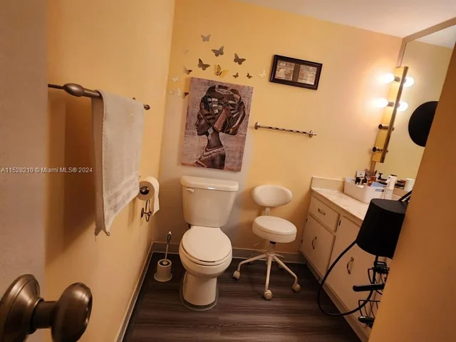 600 Three Islands Blvd # 314, Hallandale Beach FL 33009