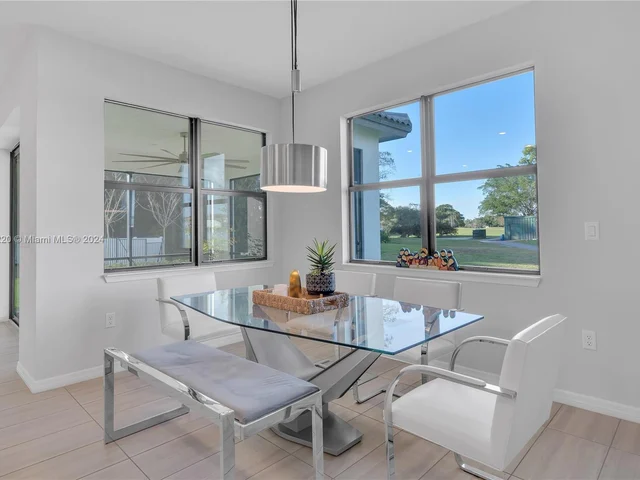 7681 NW 84th Ln, Tamarac FL 33321